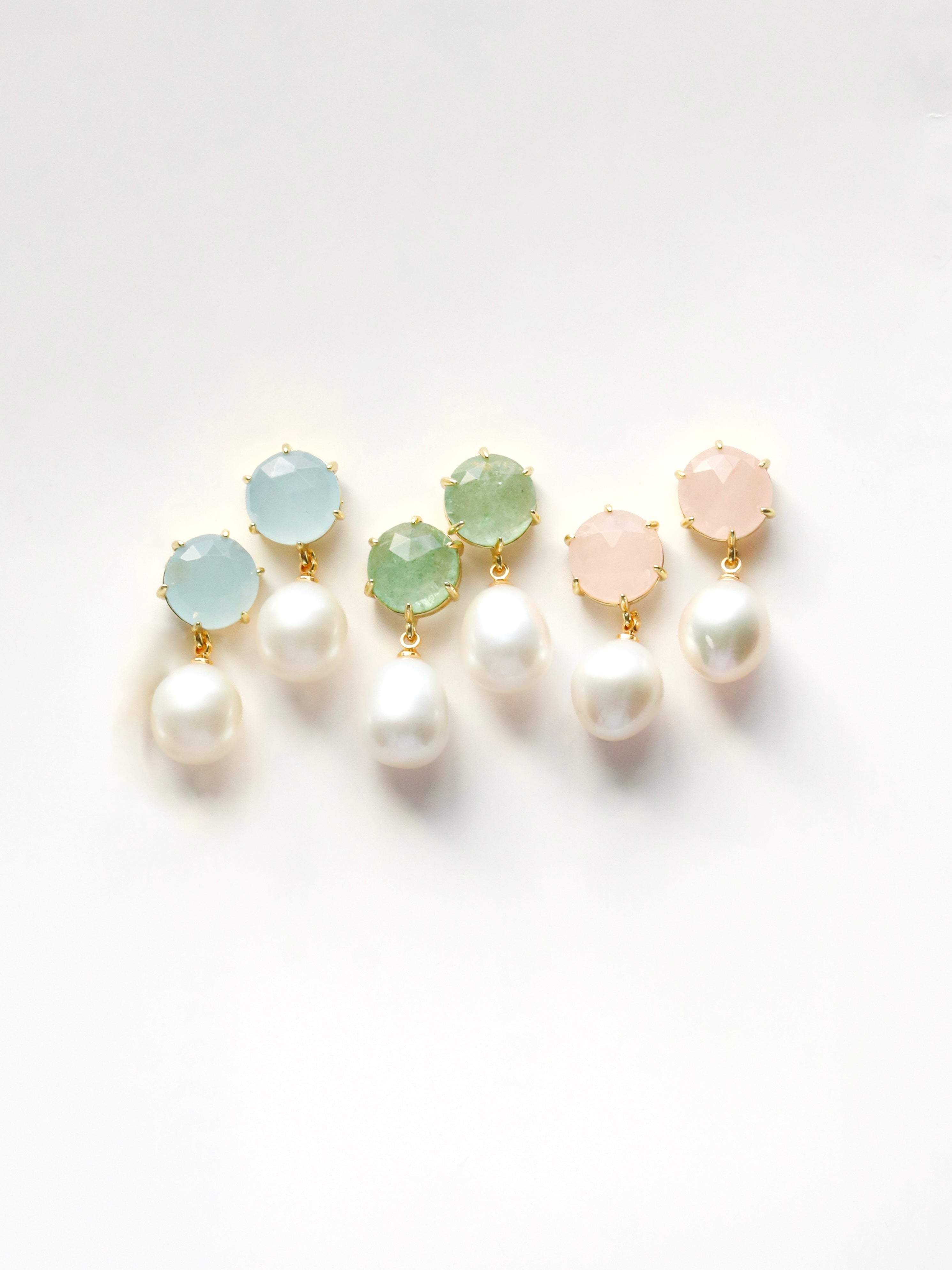 Round + Pearl Drop In 3 stone color options