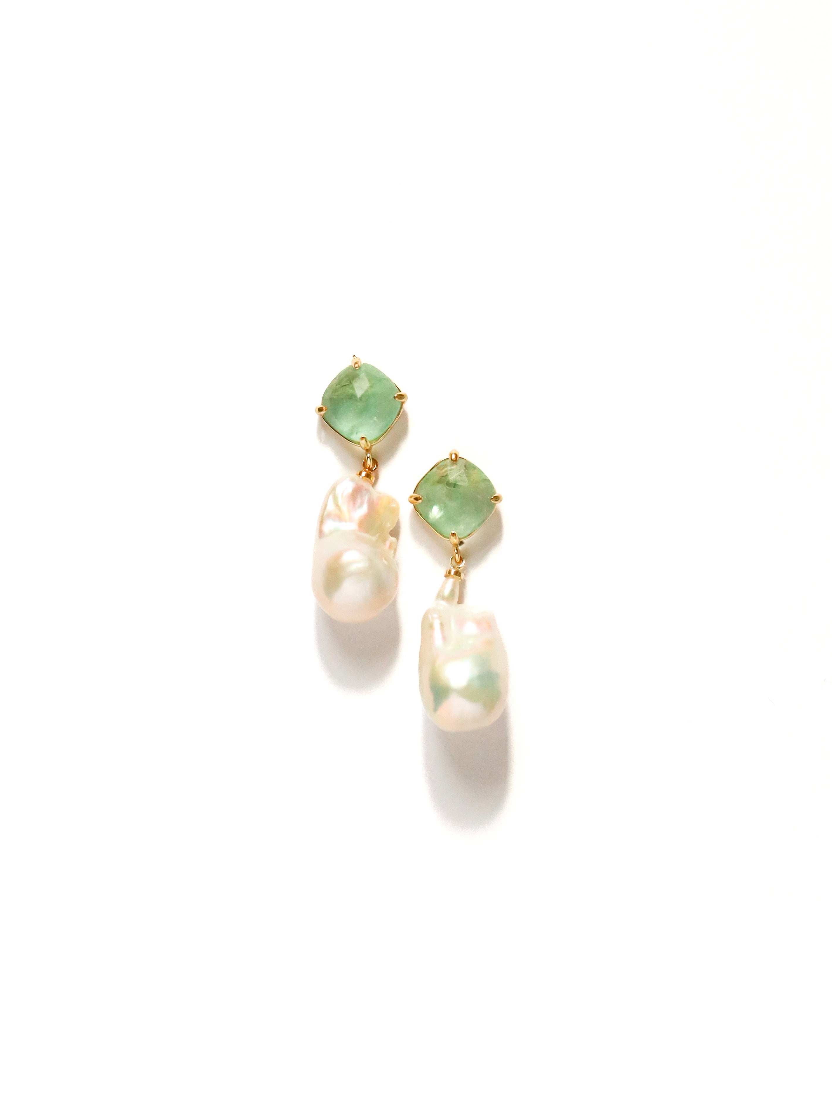 Rhombus+ Baroque Drop In 3 stone color options
