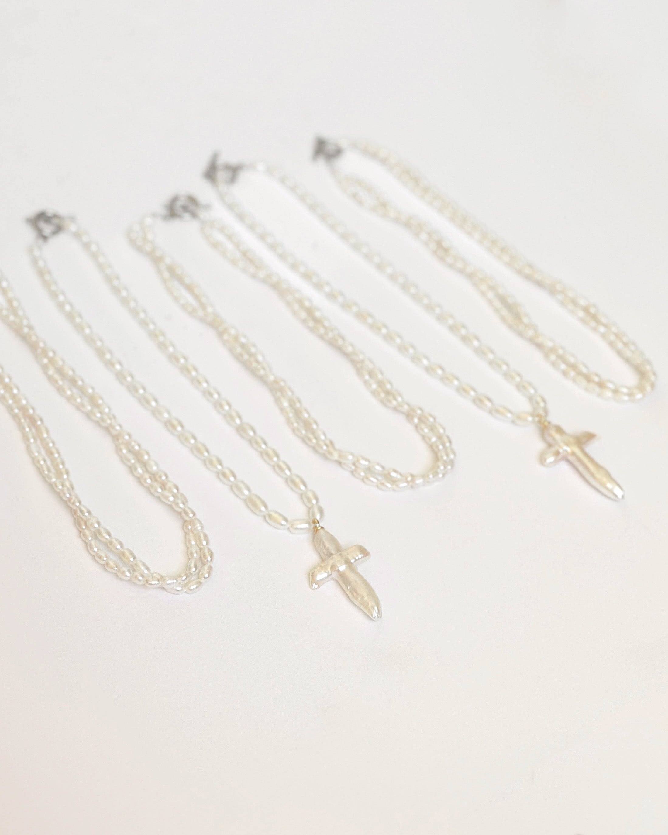 Twist Pearl Necklace