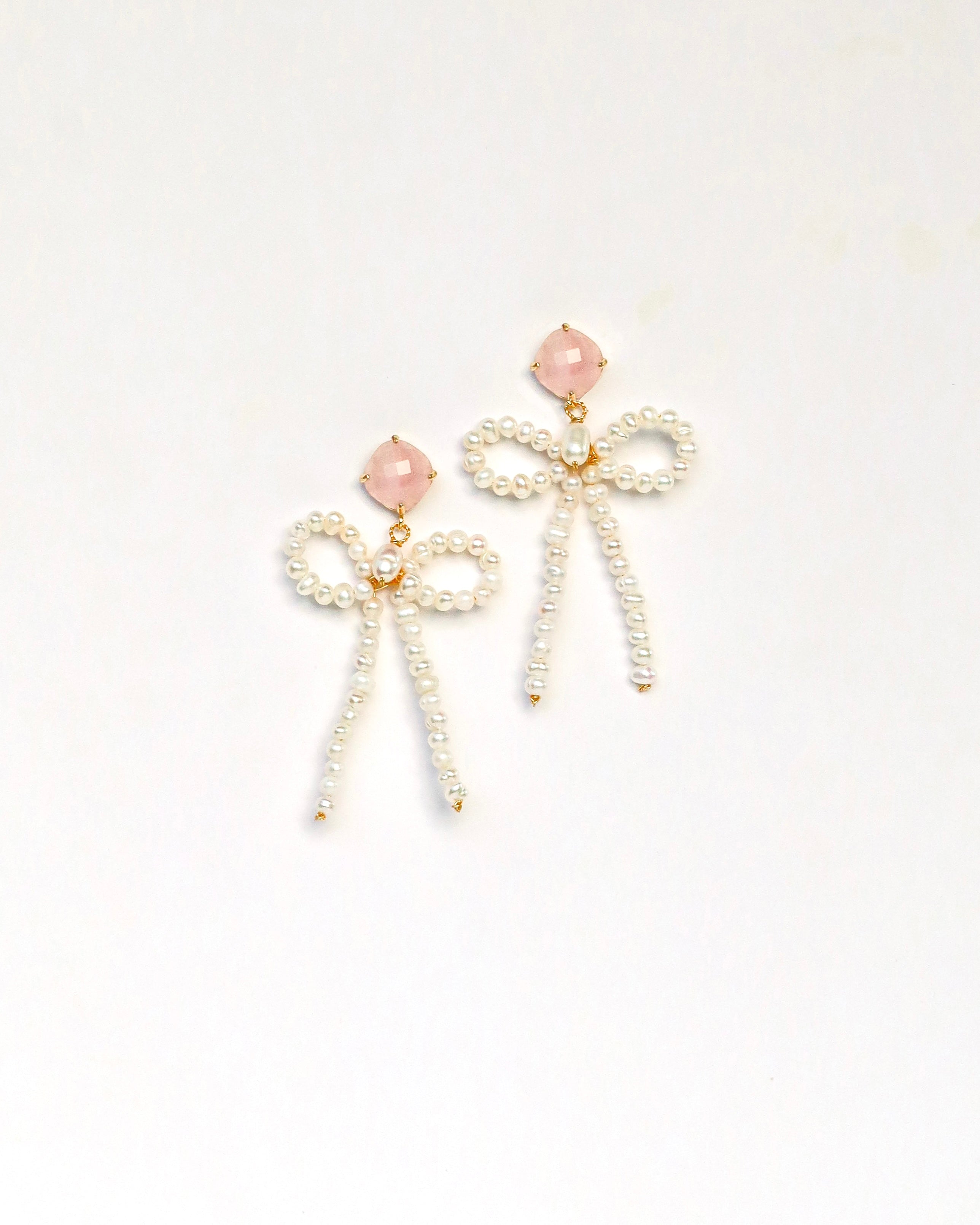 Pink + Medium 2 Loop Pearl Bows