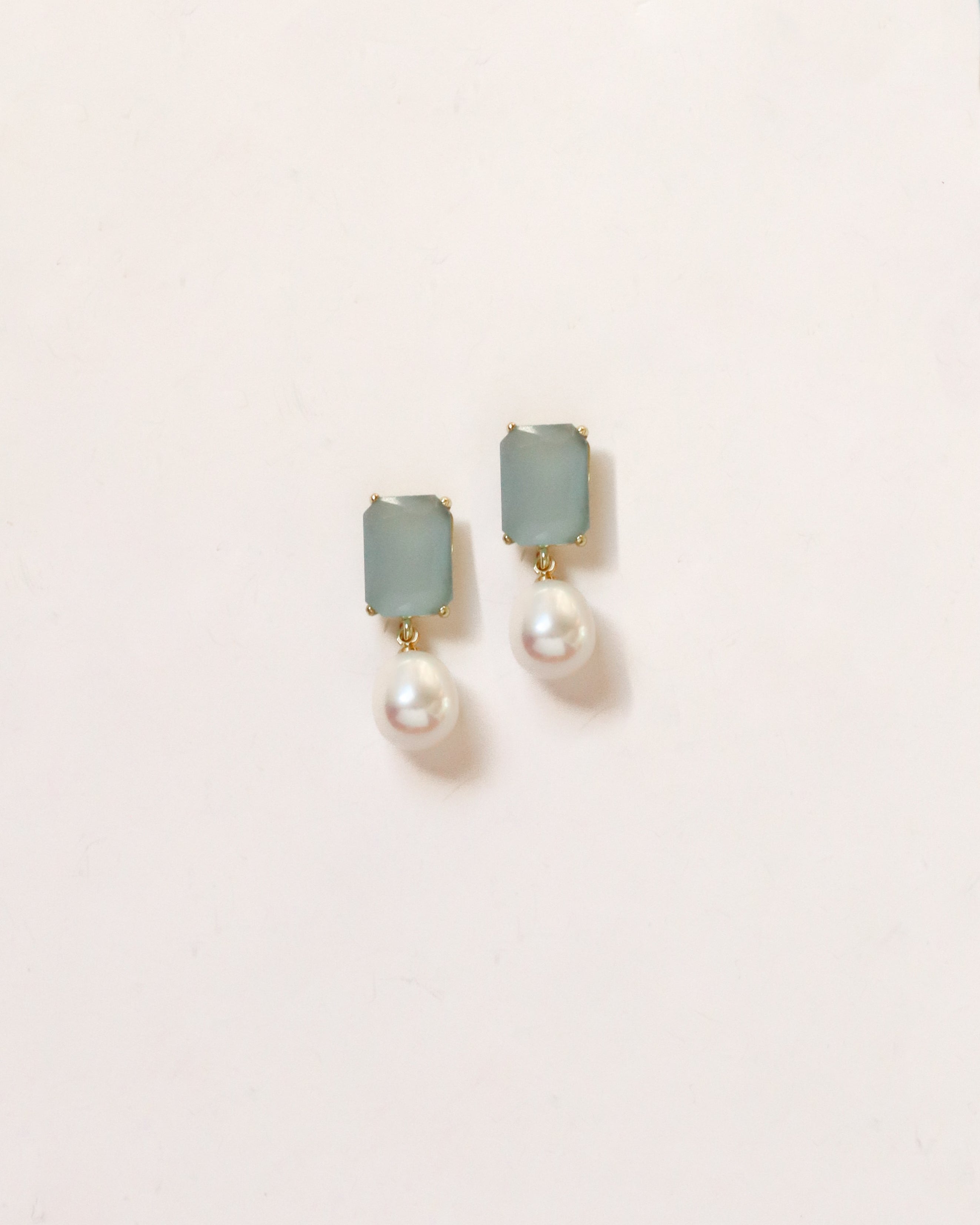 Square Blue +Petite Pearl