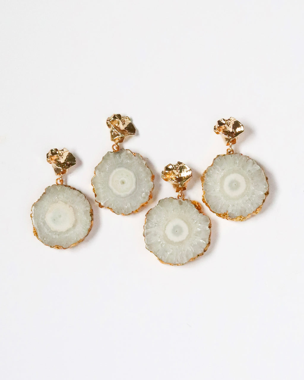 Gold + white solar agate