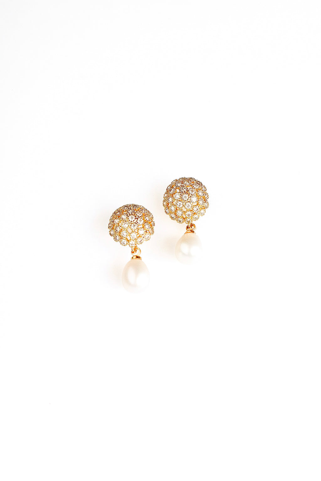 Round Diamond Cluster + Pearl