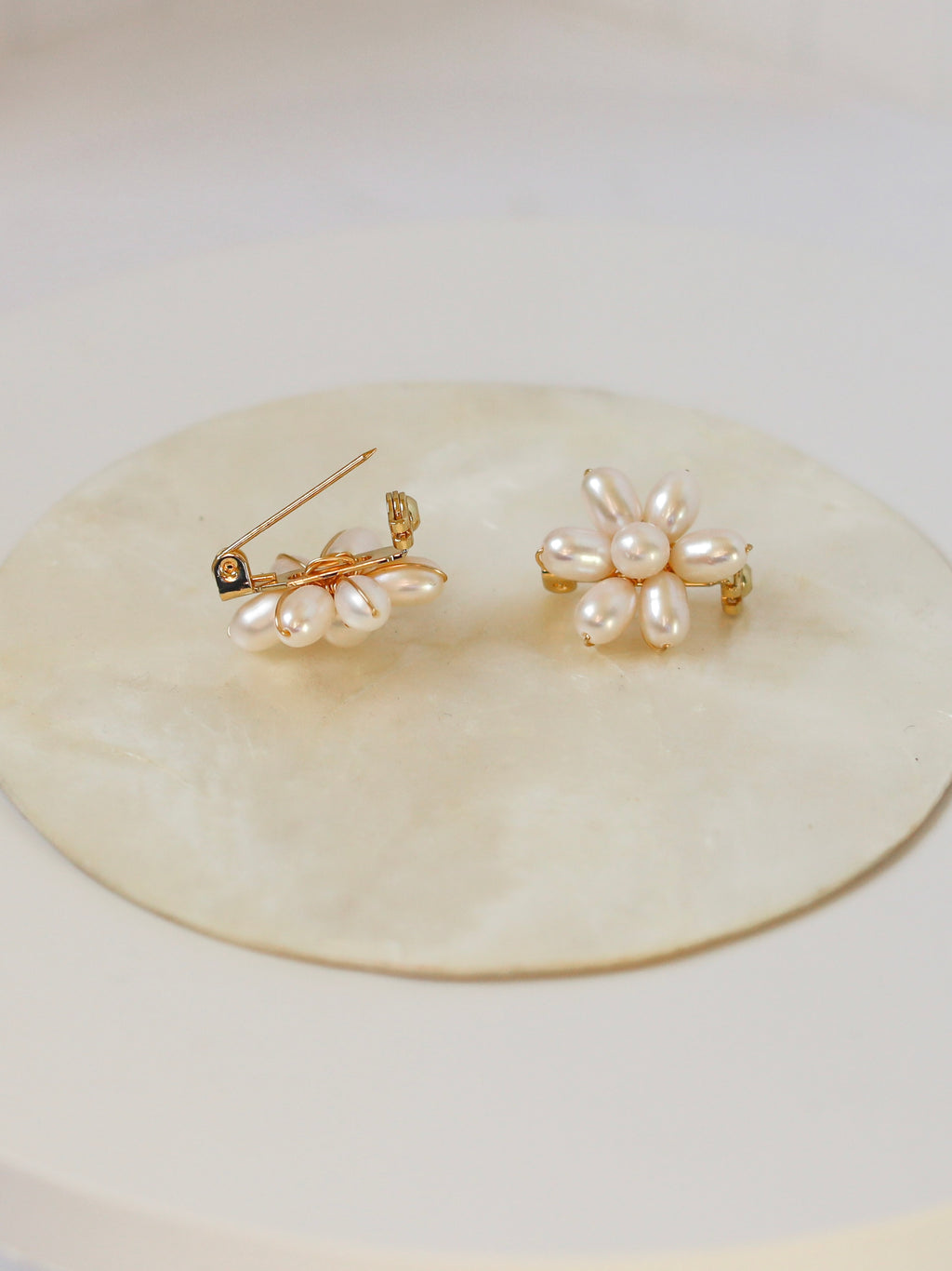 Pearl Flower Brooch