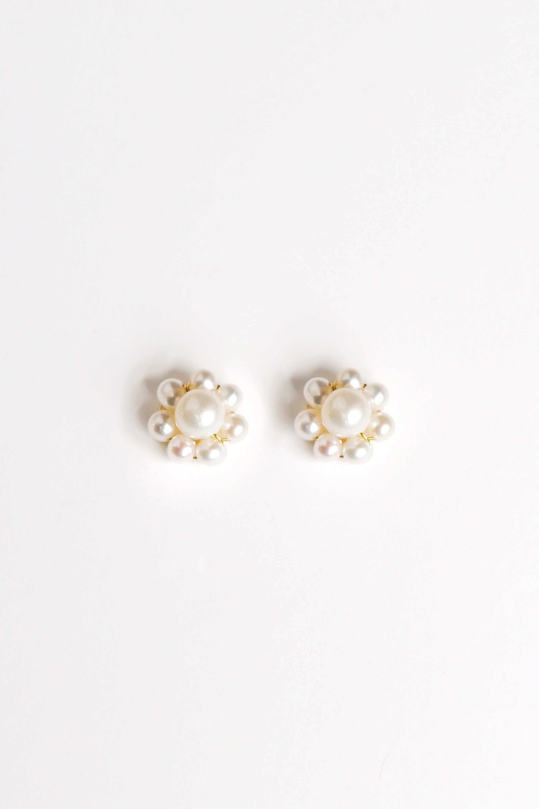 Mini Pearl Halo Cluster Studs