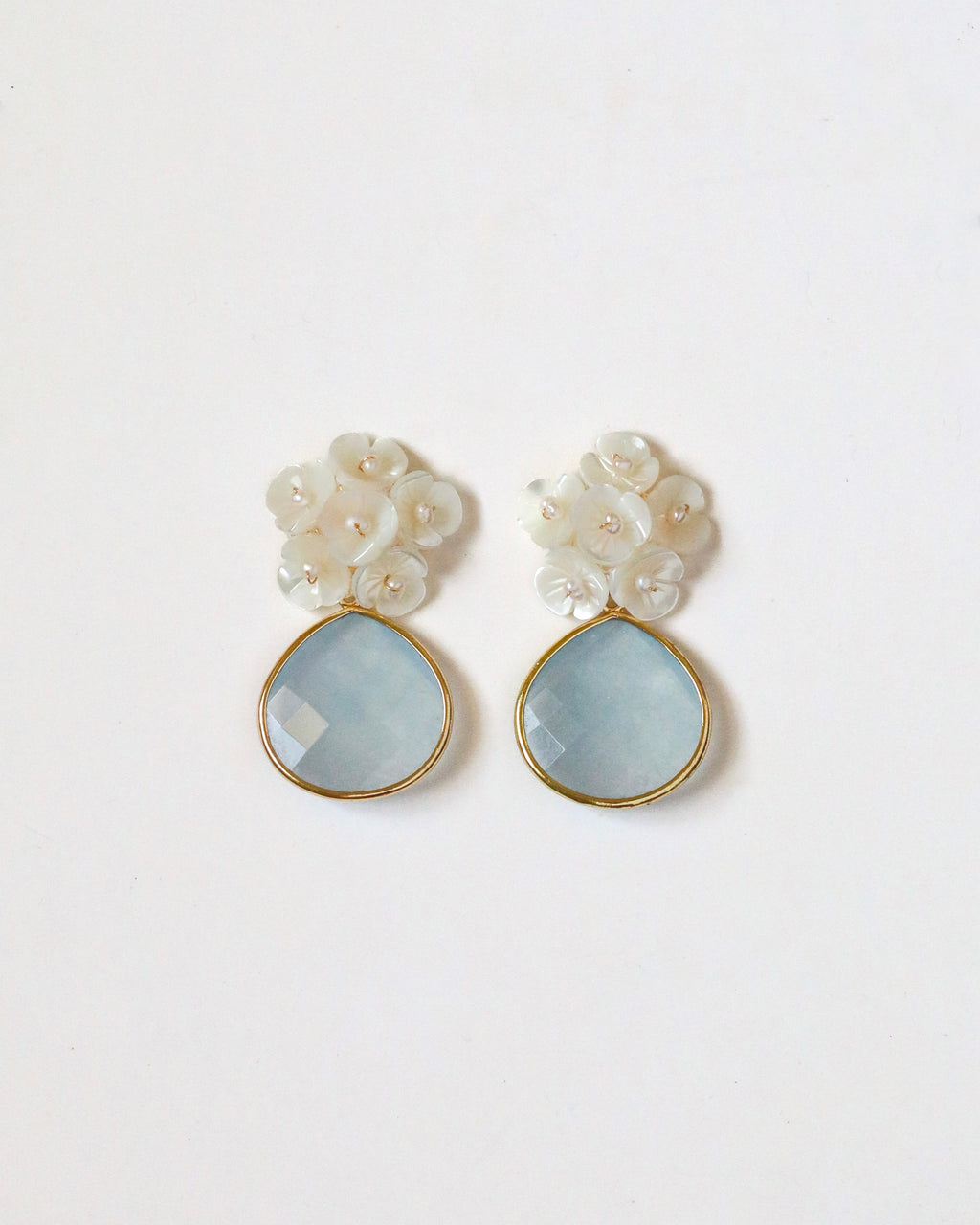 Bouquet + Light Blue Drop