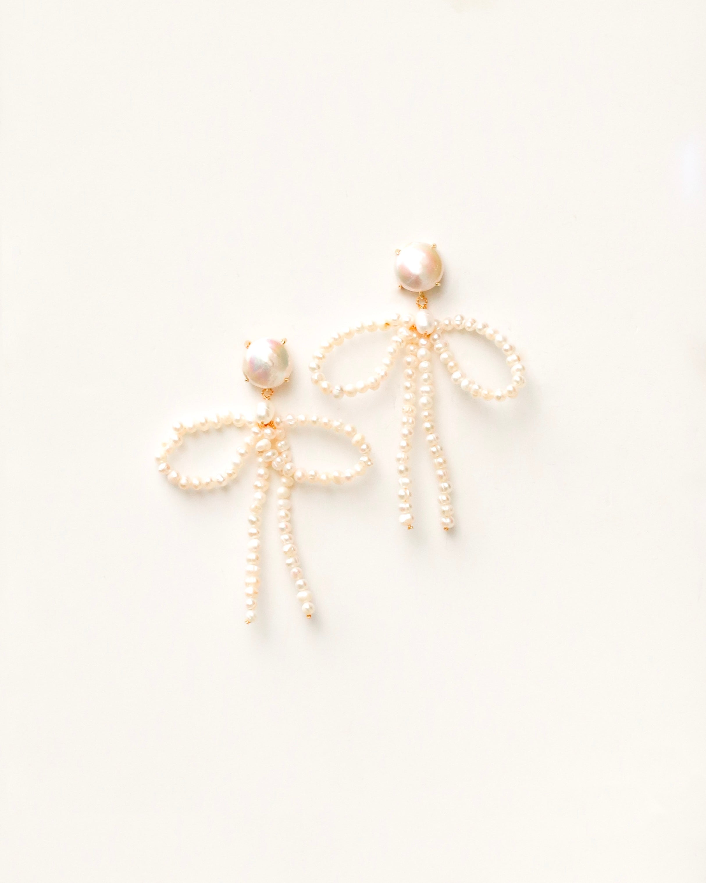 Pearl + Large 2 Loop Pearl Bows
