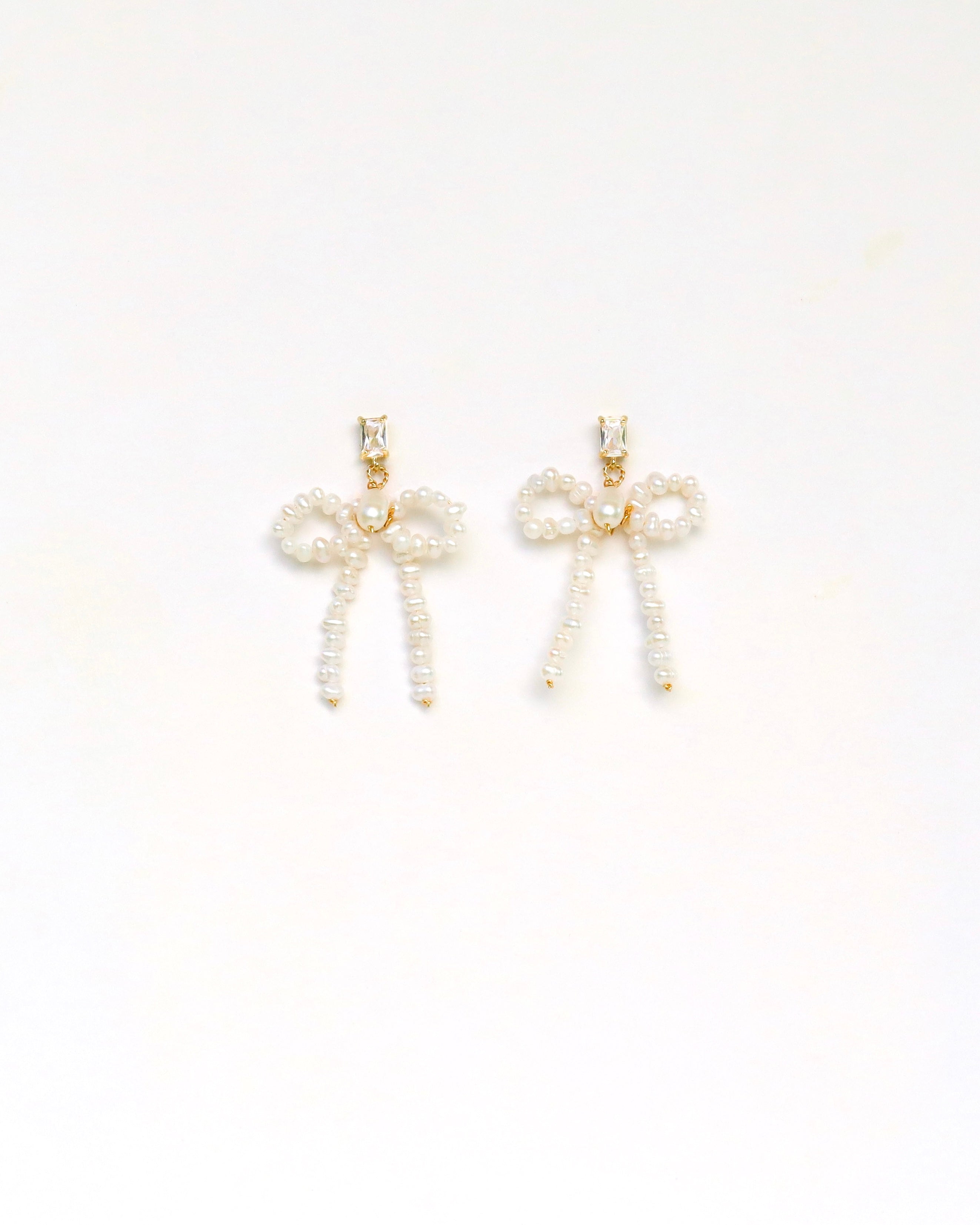 Diamond +Small 2 Loop Pearl Bows
