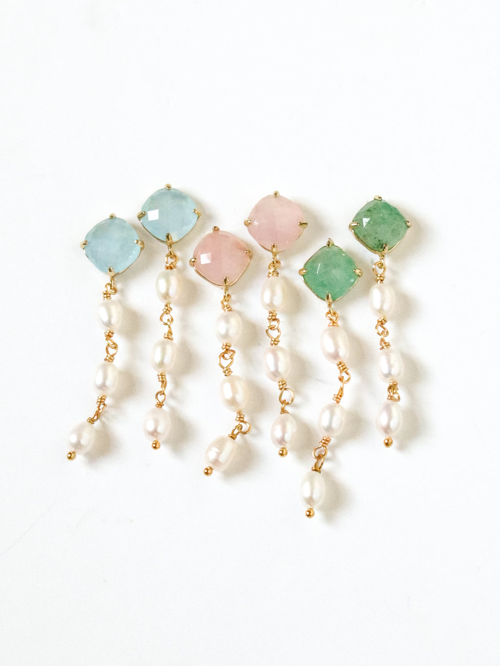 Rhombus + 3 Pearl Drop In 3 stone color options