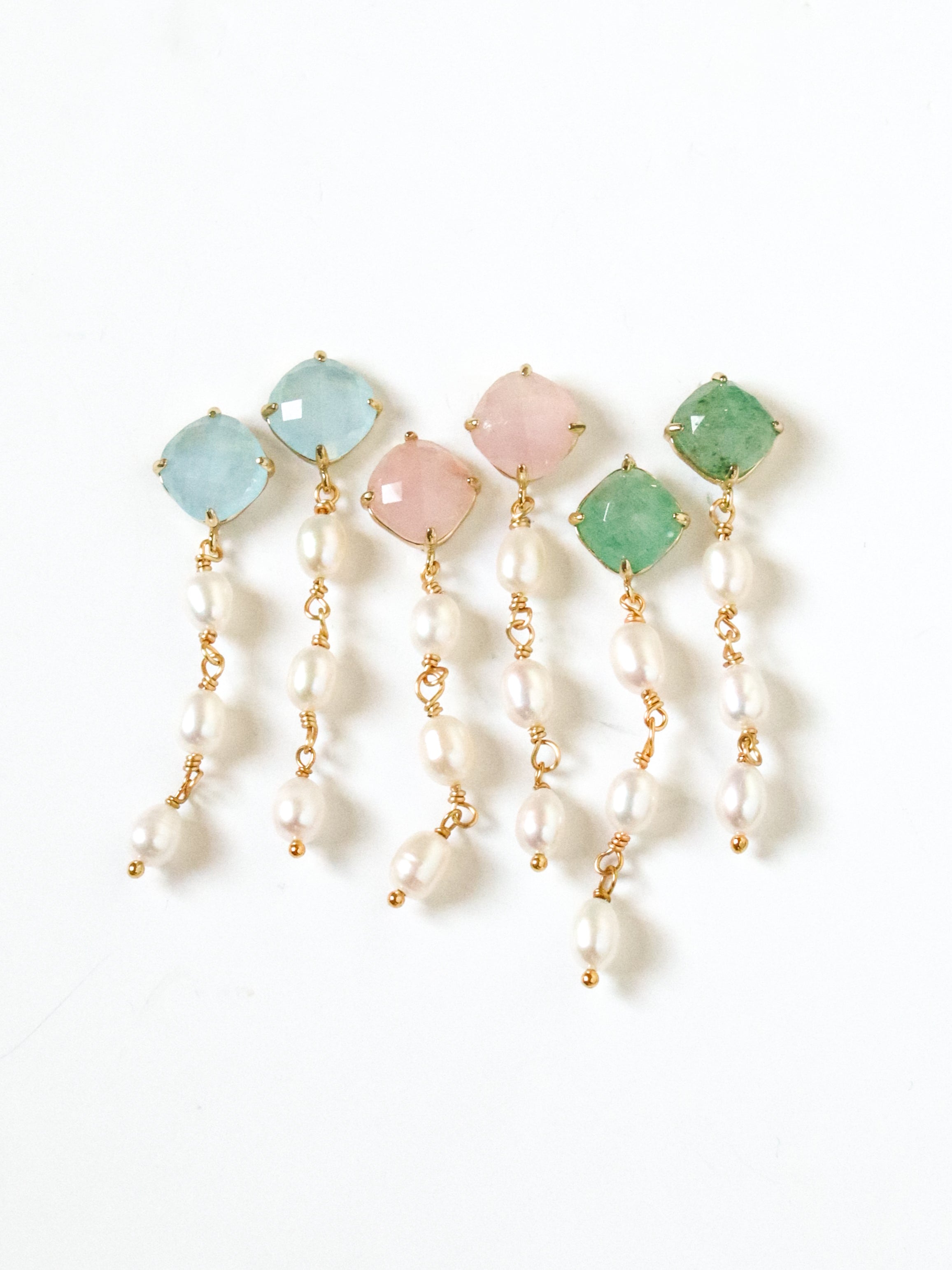 Rhombus + 3 Pearl Drop In 3 stone color options