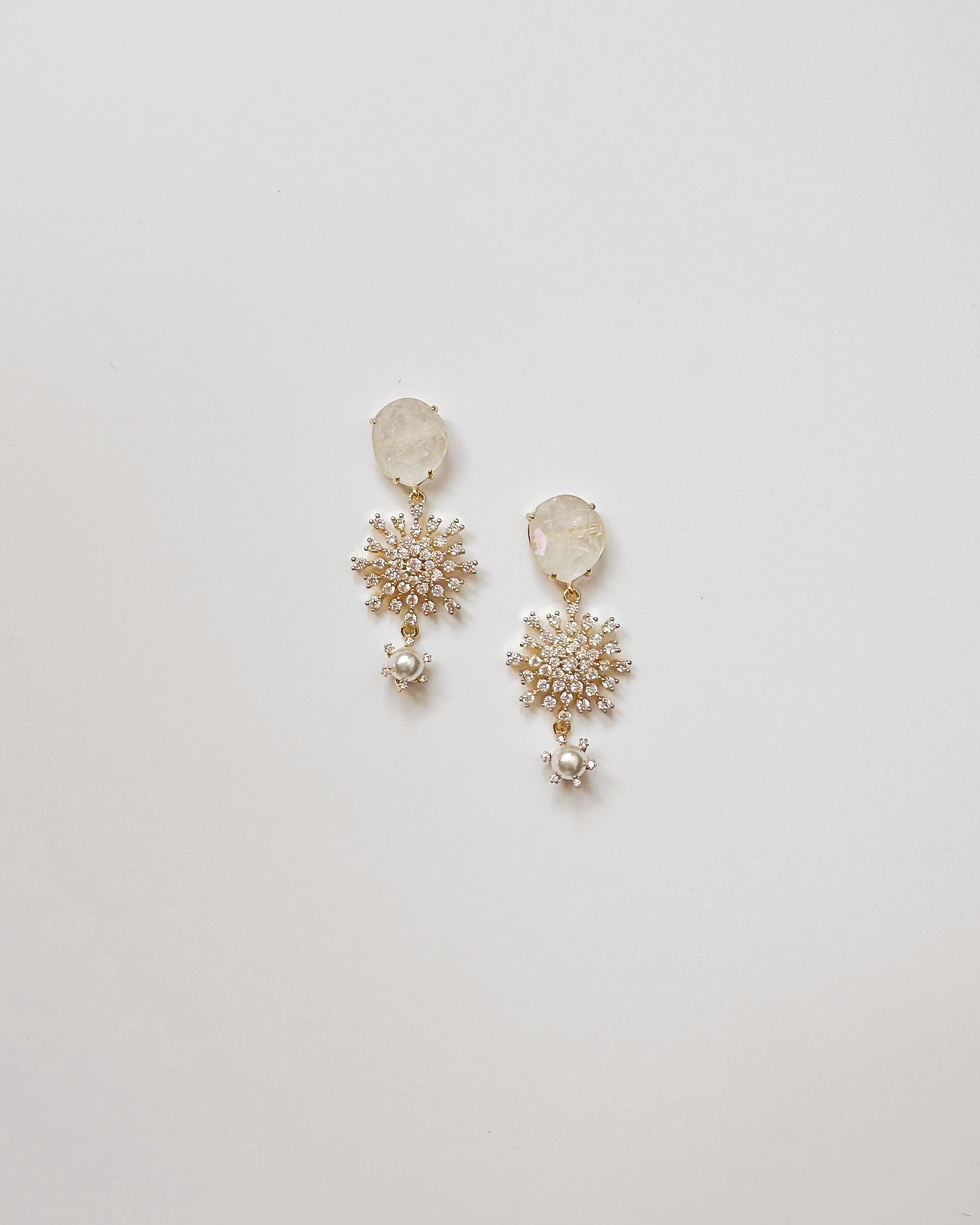 White Quartz + Glitzy Flower + Pearly Drop