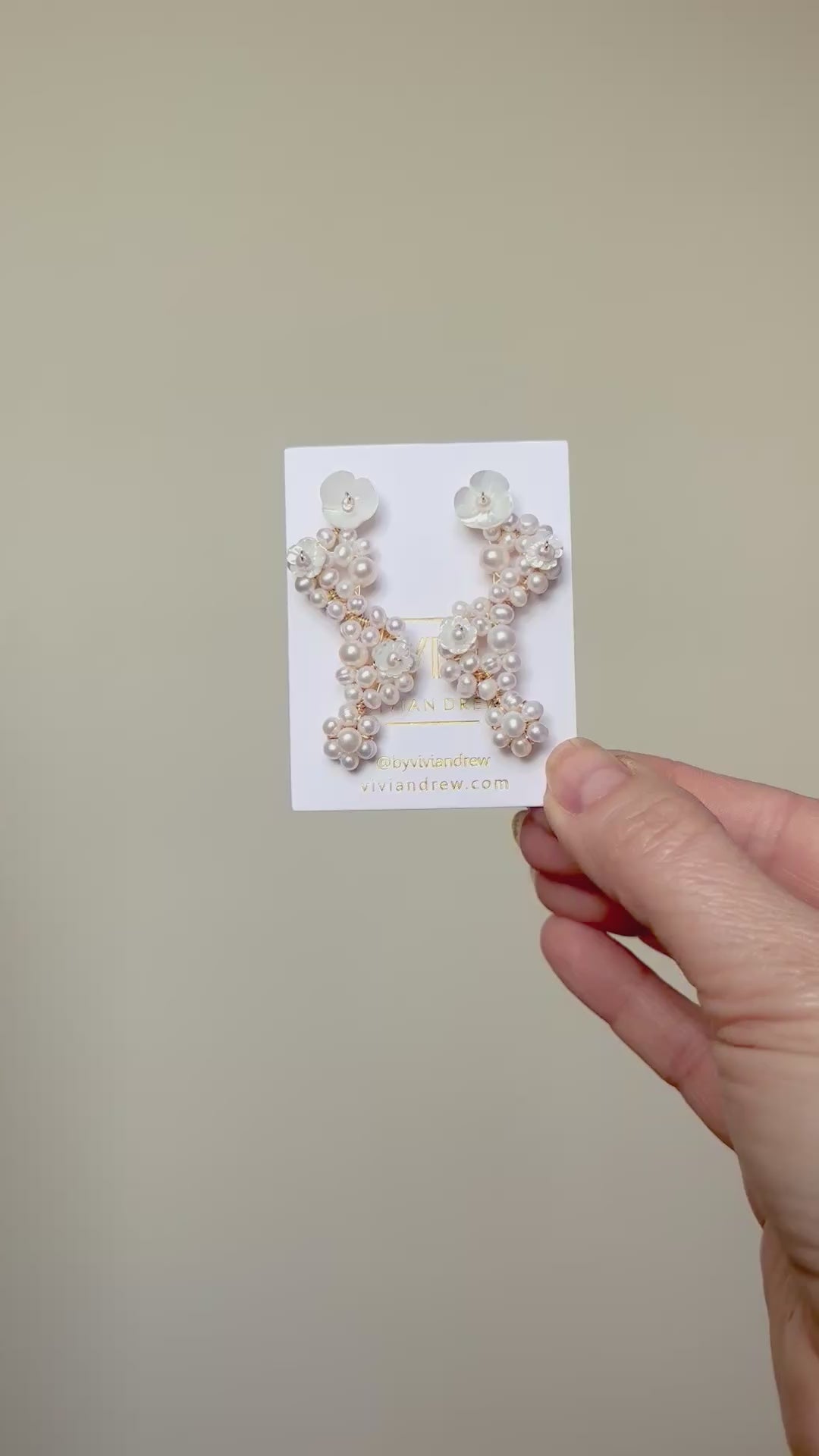Falling Pearl Clusters