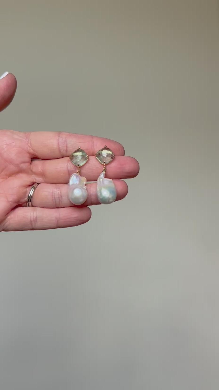 Rhombus+ Baroque Drop In 3 stone color options