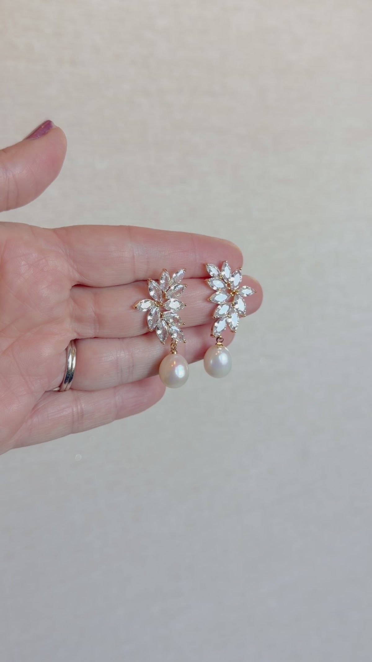 Diamond leaves + Pearl Drop