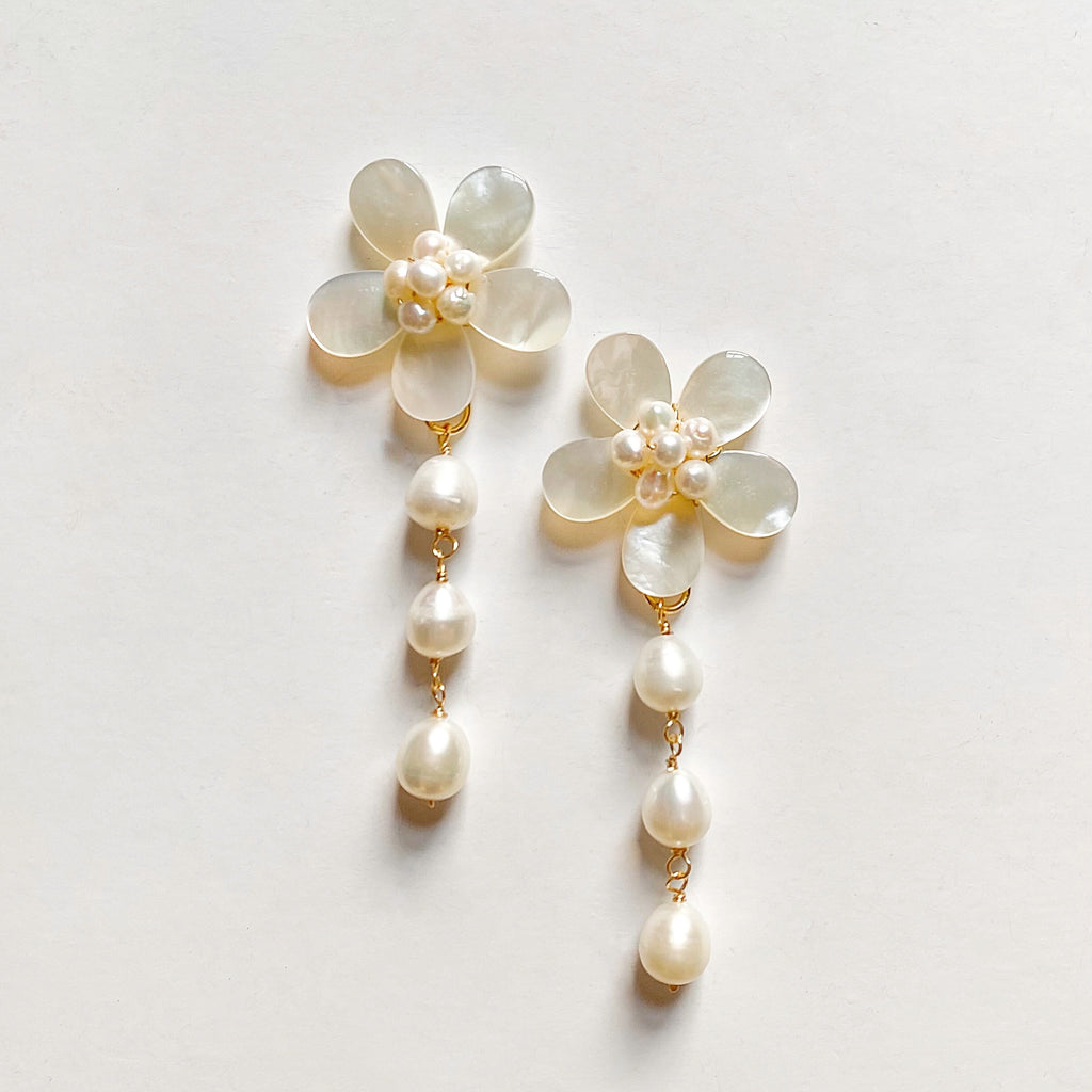 Pearl Flower + 3 drop Pearls