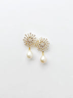 Round Glitzy Flower + Pearl Drops