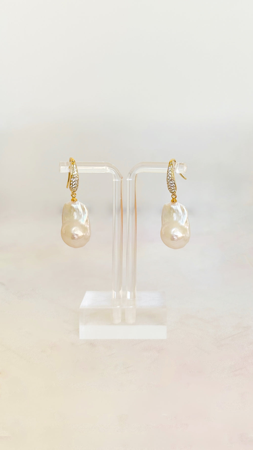 Glitzy Hook + Keshi Pearl