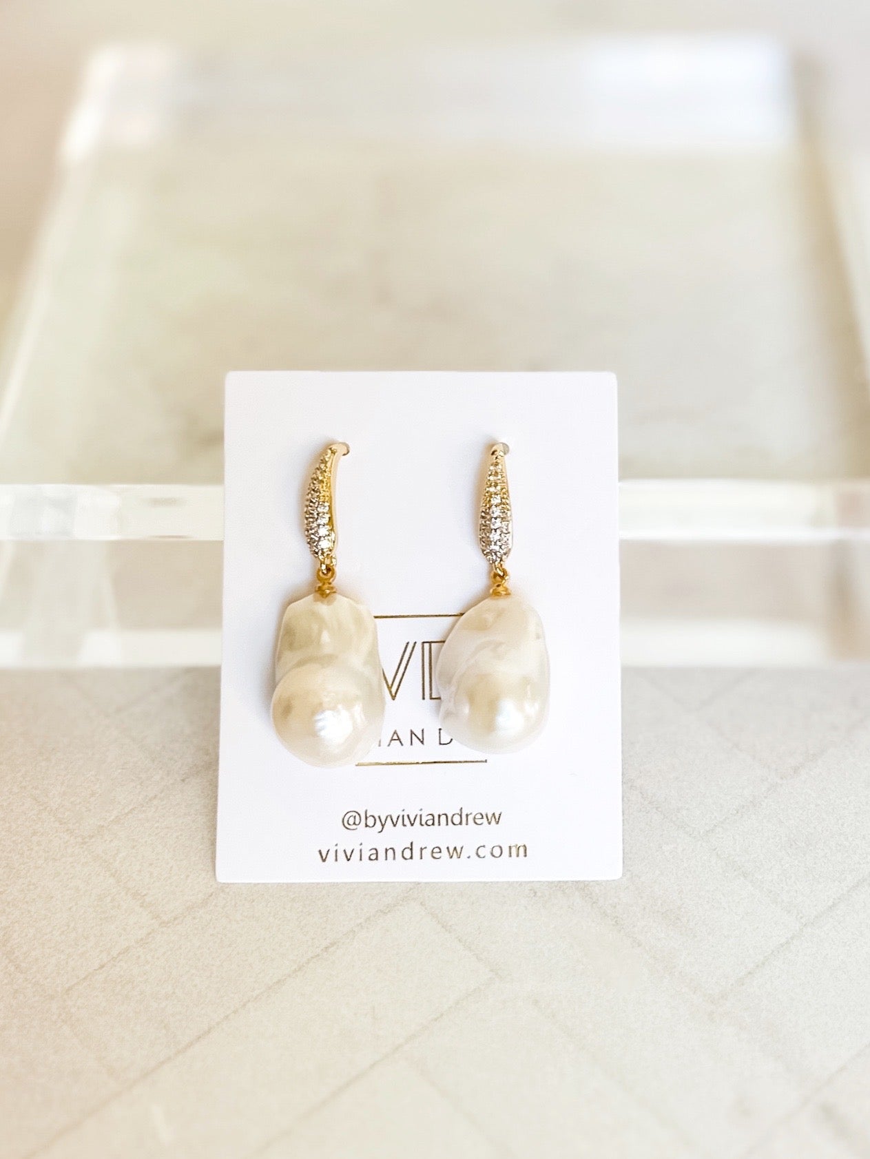 Glitzy Hook + Keshi Pearl