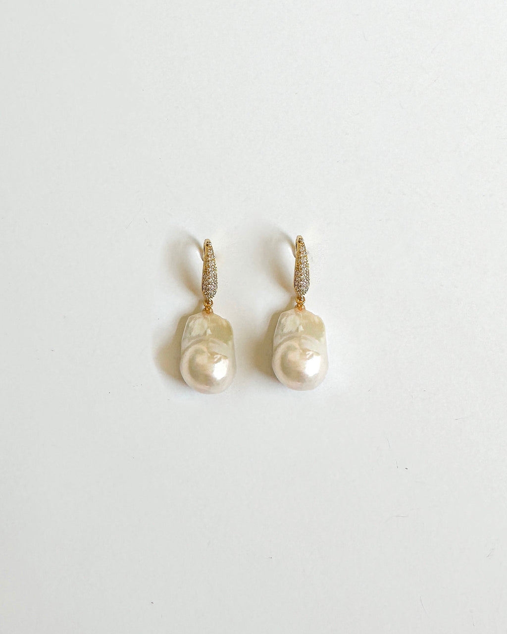 Glitzy Hook + Keshi Pearl